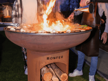 BonFeu BonBiza XL barbecue open sokkel sfeerfoto met vuur close-up