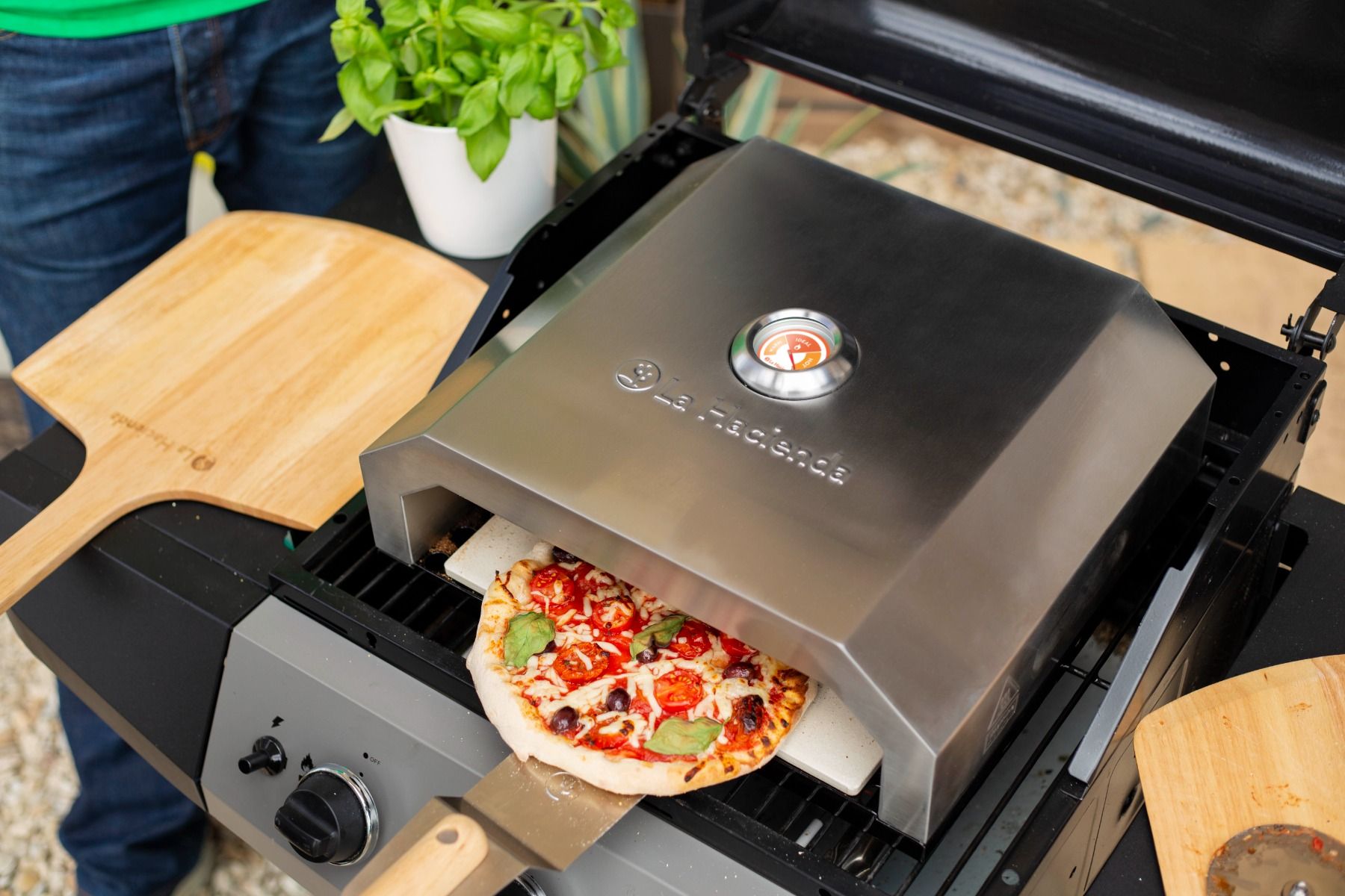 La Hacienda Firebox BBQ Pizza Oven (RVS)