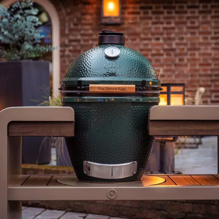 Big Green Egg kamado barbecue large
